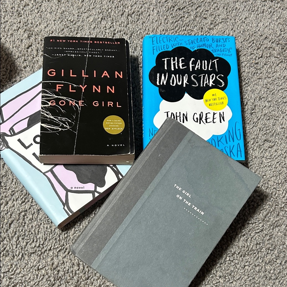 Set of 4 Popular Novels - Picture 1 of 9